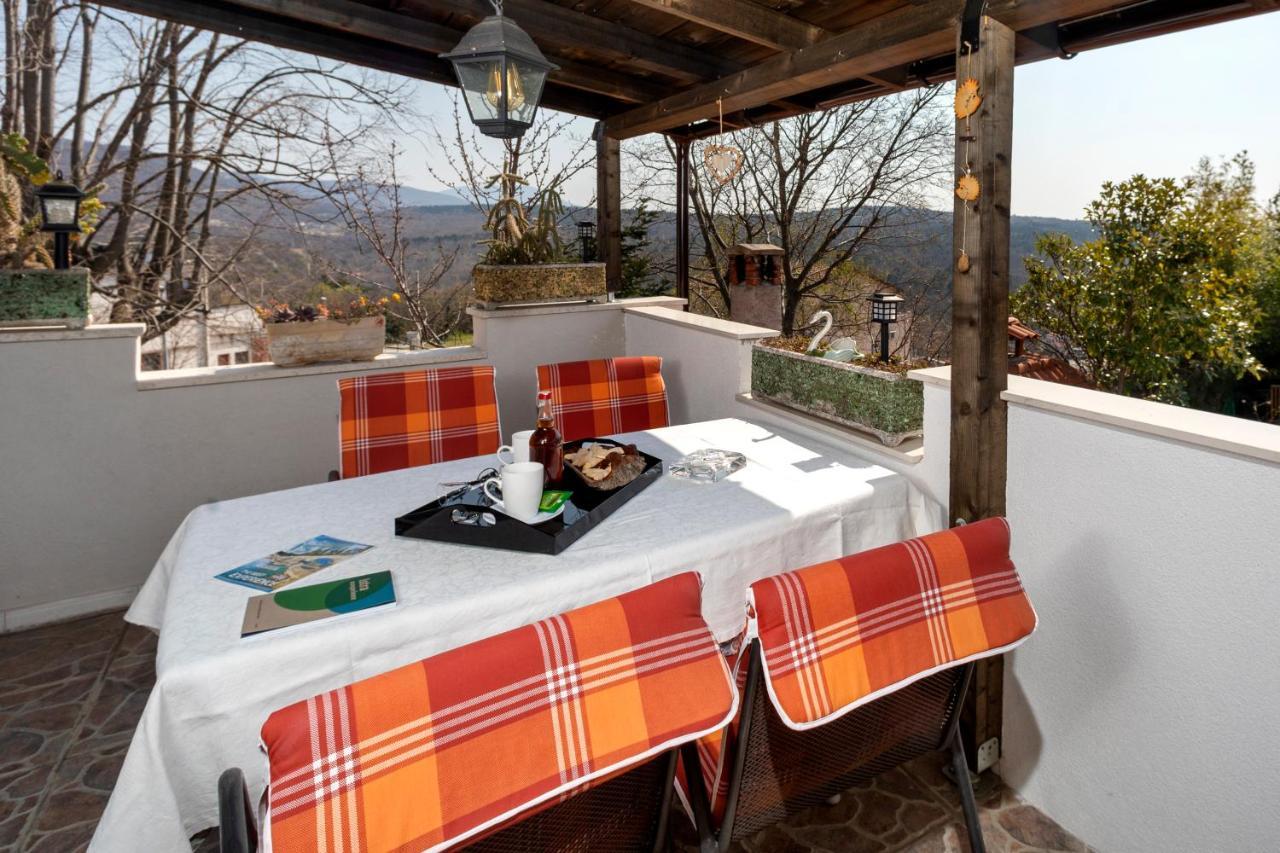 Apartment Pod Lipom Roč Εξωτερικό φωτογραφία
