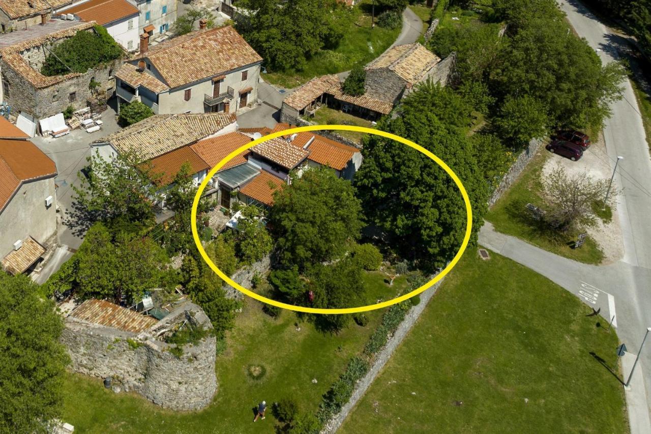 Apartment Pod Lipom Roč Εξωτερικό φωτογραφία