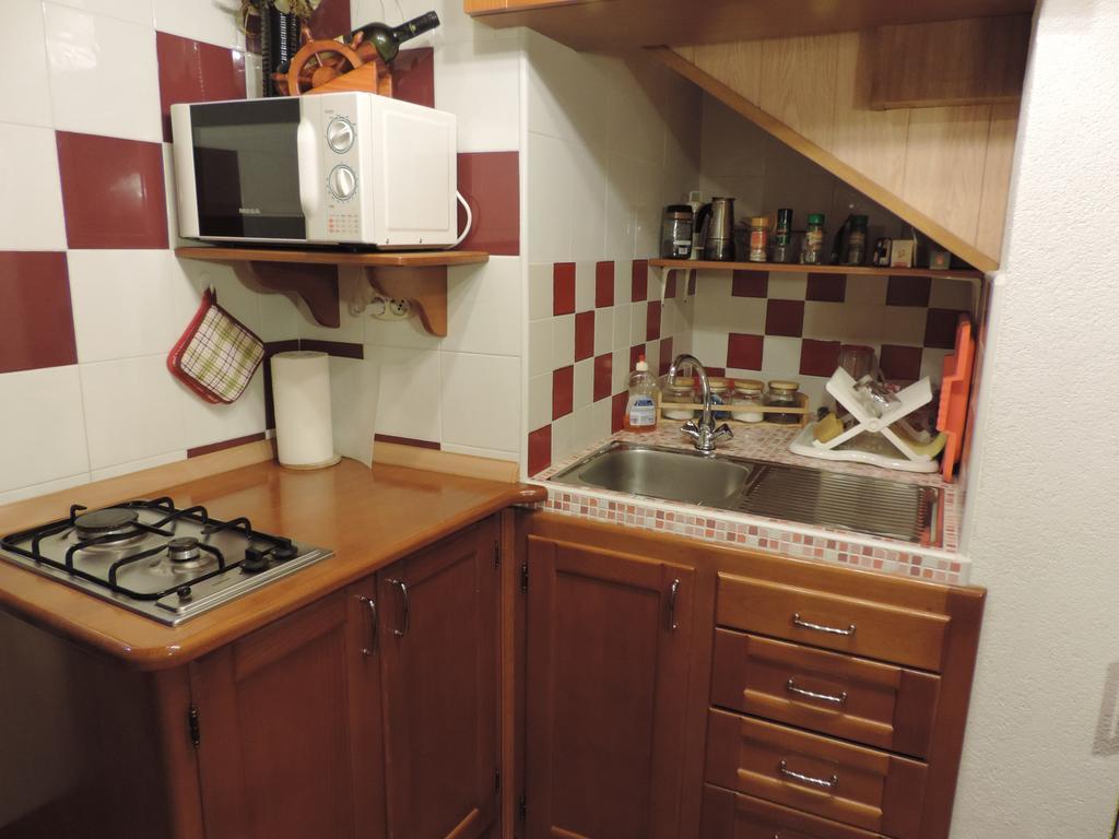 Apartment Pod Lipom Roč Δωμάτιο φωτογραφία