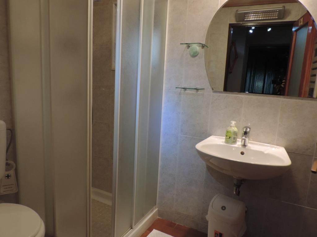 Apartment Pod Lipom Roč Δωμάτιο φωτογραφία